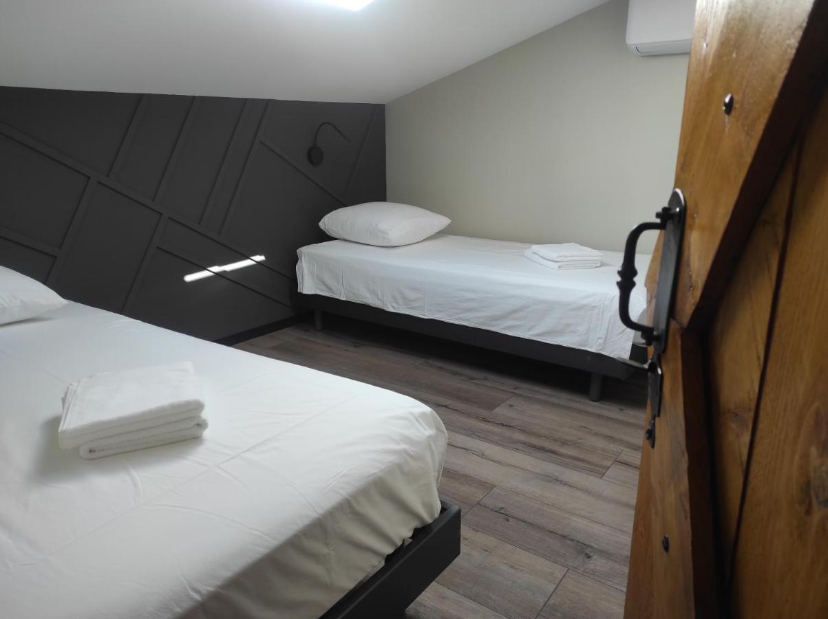 Apparts'Hotel La Ferme Du Gros Noyer Malaucene Bagian luar foto